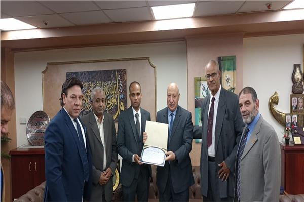 صورة موضوعية للتكريم 