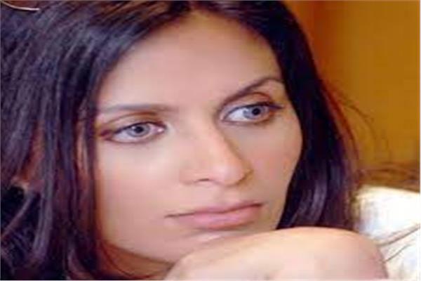 الفنانة شيرين الطحان