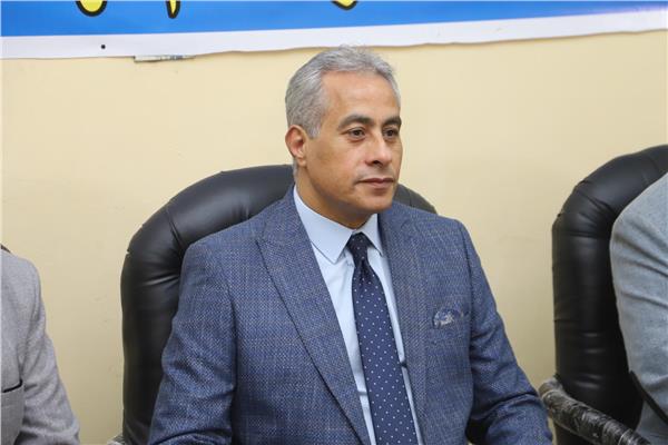 وزير القوي العاملة