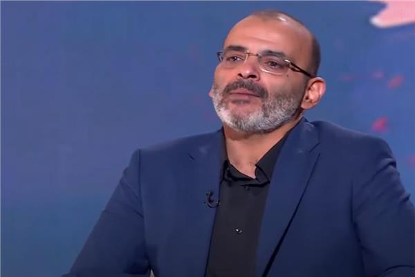 أيمن بهجت قمر