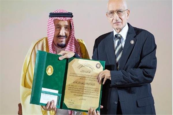 الدكتور محمود فهمى حجازى و الملك سلمان بن عبد العزيز آل سعود 