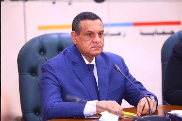 اللواء هشام آمنة وزير التنمية المحلية