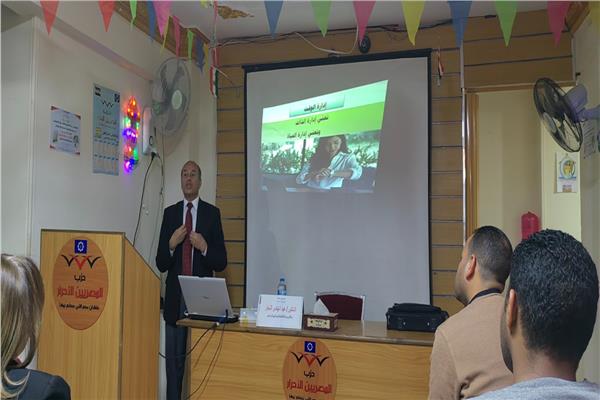 المصريين الأحرار بالسويس ينظم ندوة عن إدارة الوقت بشكل فعال للشباب  