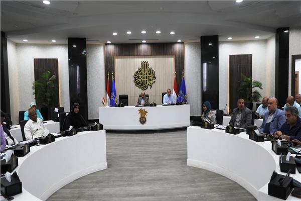 اللواء أشرف عطية محافظ أسوان 