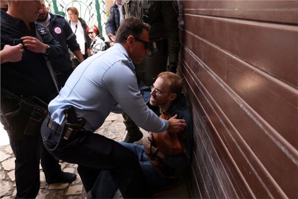 صورة من الاعتداءات