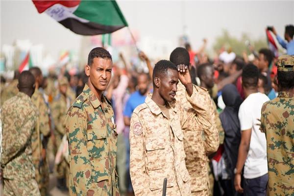 افراد من الجيش السوداني