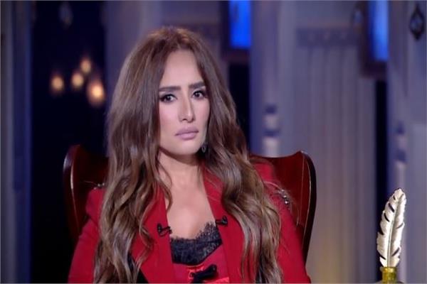 الفنانة زينة
