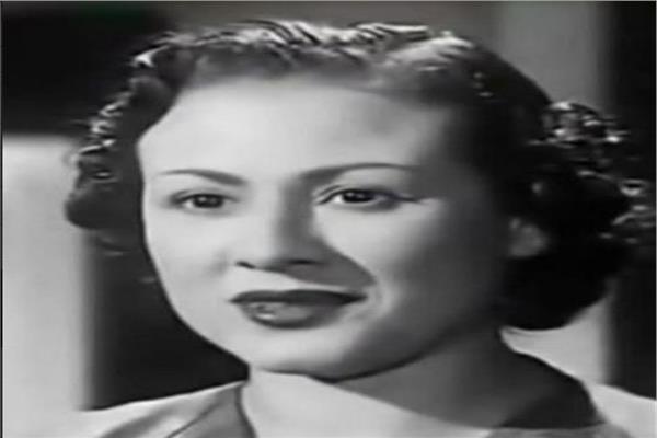 عزيزة حلمي