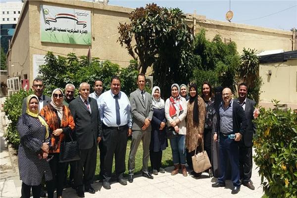 أعضاء غرفة عمليات 
