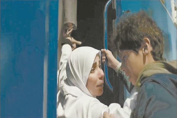 معاناة الأمهات من «الوصاية»
