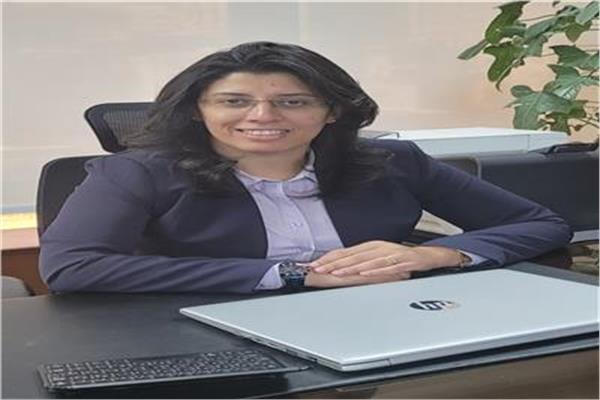 الدكتورة هبة واصل المقرر المساعد للجنة الدين العام وعجز الموازنة والإصلاح المالي بالحوار الوطني