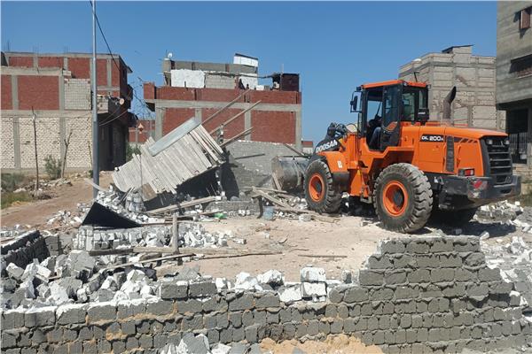 حملات مكبرة لإزالة التعديات على الأراضي الزراعية بأحياء الإسكندرية