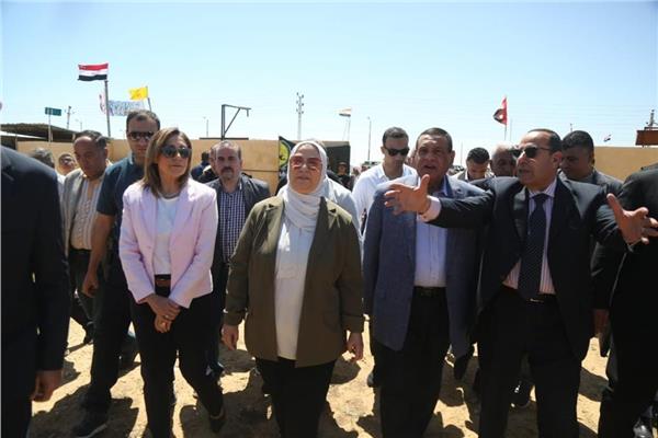 اللواء محمد عبد الفضيل شوشه و  اللواء هشام آمنة ووزيرتا التضامن الاجتماعي والثقافة