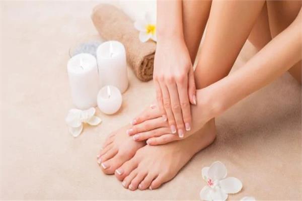 علاج تشقق الكعب