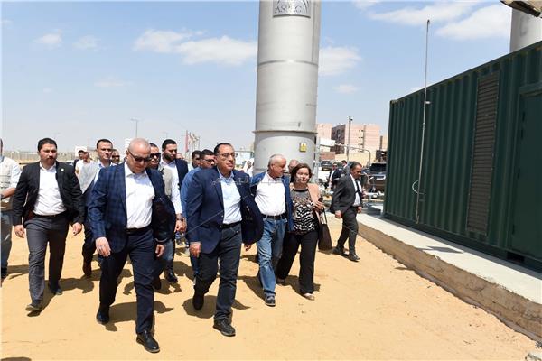 رئيس الوزراء يتفقَّد مشروع "الغلق الآمن لمقلب السلام العمومي"