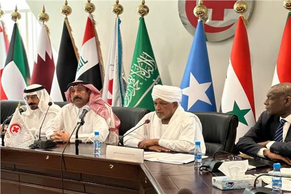 جانب من اجتماع الأمانة العامة للمنظمة العربية للهلال الأحمر والصليب الأحمر