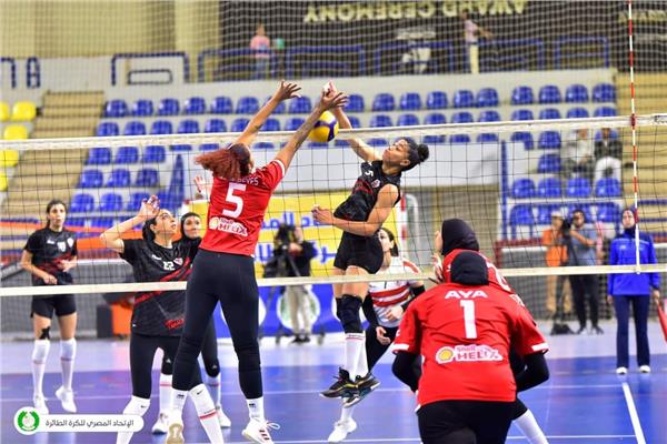 طائرة الأهلي والزمالك