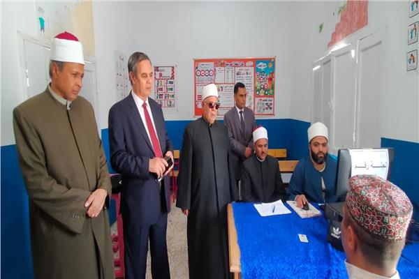 المشرف العام على الرواق الأزهري
