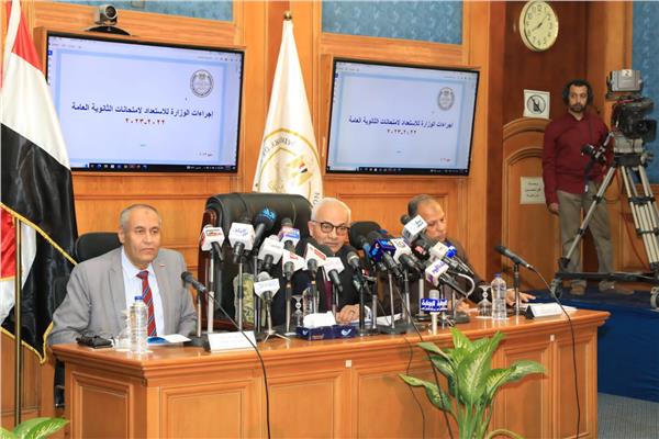 الدكتور رضا حجازى وزير التربية والتعليم والتعليم الفنى