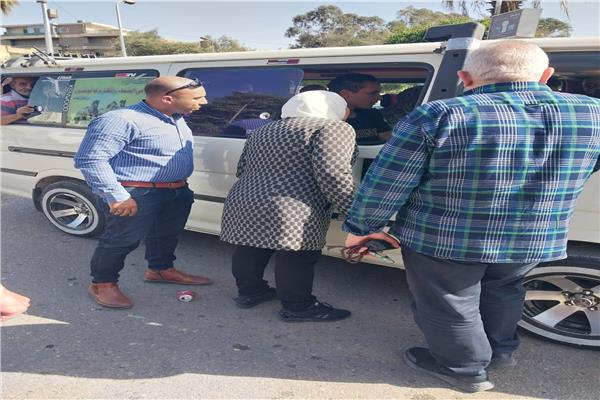 نائب محافظ القاهرة في مواقف السرفيس         