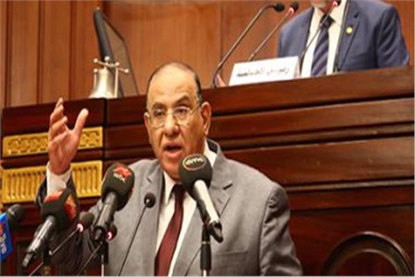 الدكتور طلعت عبد القوى