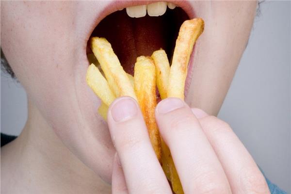 أضرار البطاطس المقلية
