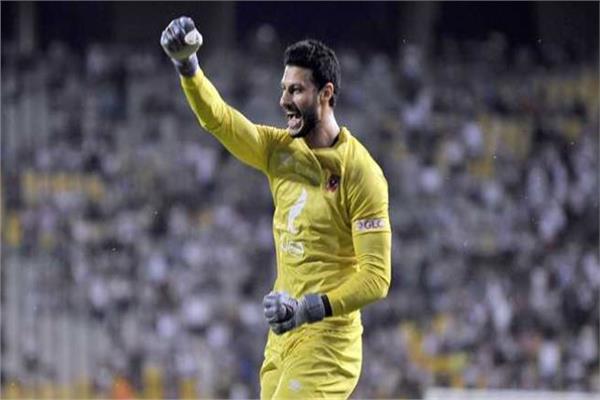 محمد الشناوي خلال مبارة السوبر بين الأهلي وبيراميدز