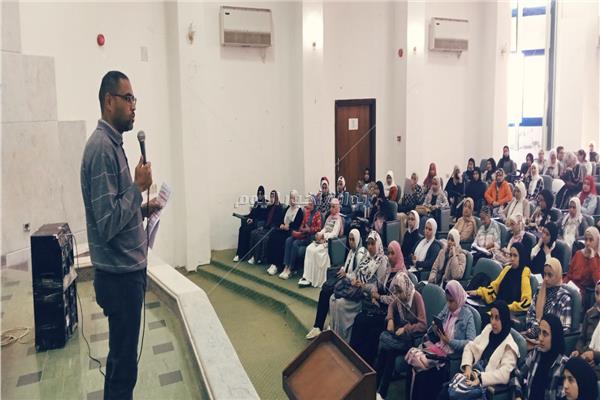المراجعات النهائية في مجموعات الدعم المدرسي لطلاب  الإعدادية والثانوية بمطروح