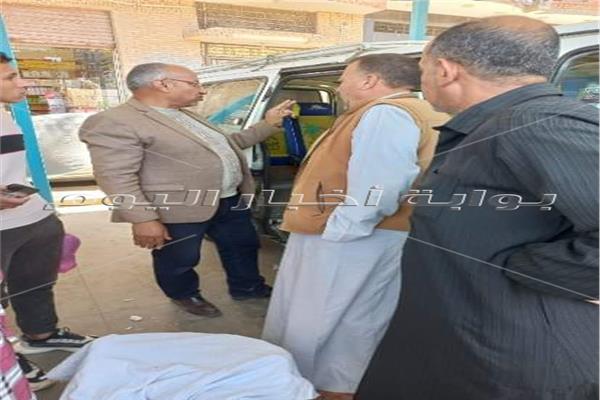 جانب من جولة المحافظ لمواقف النقل الجماعي والسرفيس
