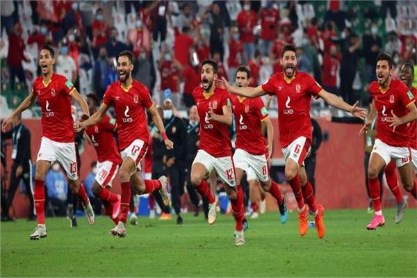 لاعبي الأهلي