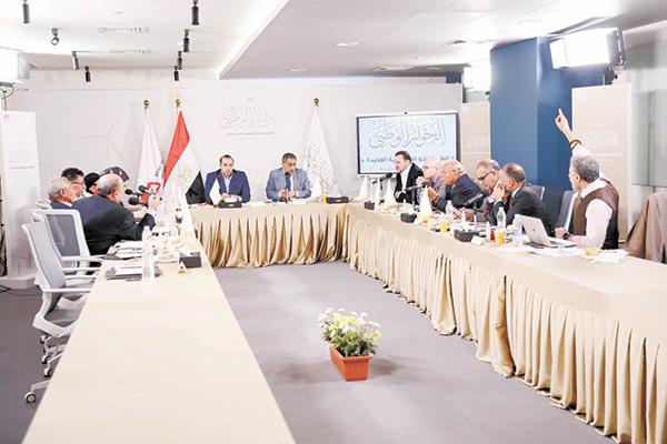 مجلس أمناء الحوار الوطنى استقر على بدء الجلسات وأعلن جدول الأعمال