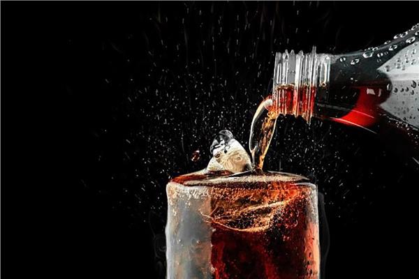  10 استخدامات مدهشة للمشروبات الغازية