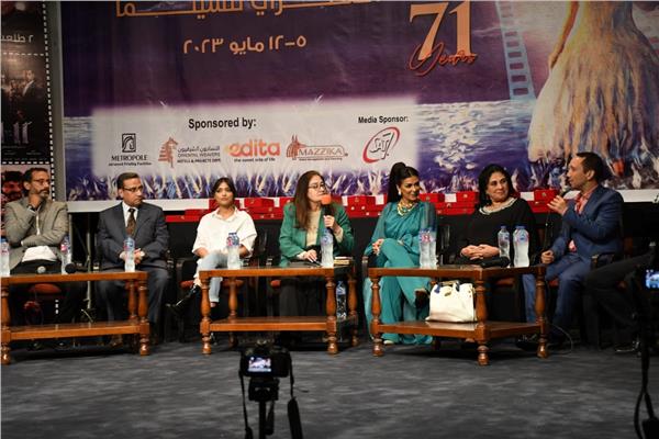 صناع فيلم "كاملة"