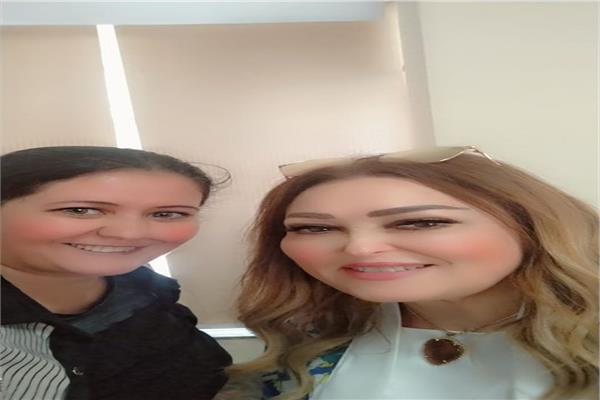 الفنانة نهال عنبر