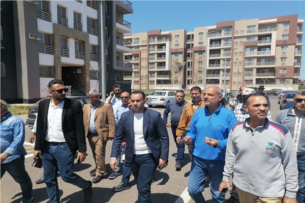 رئيس جهاز دمياط الجديدة خلال الجولة