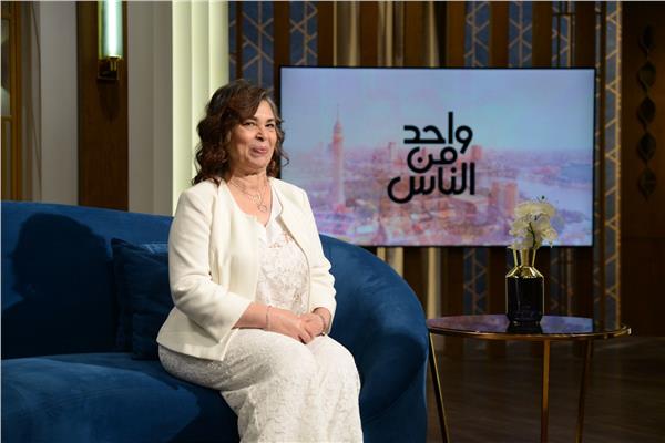  لبنى ونس 