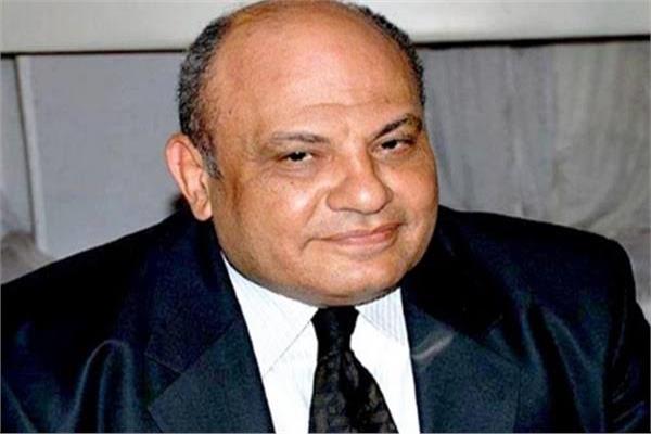 رئيس اتحاد الإسكواش