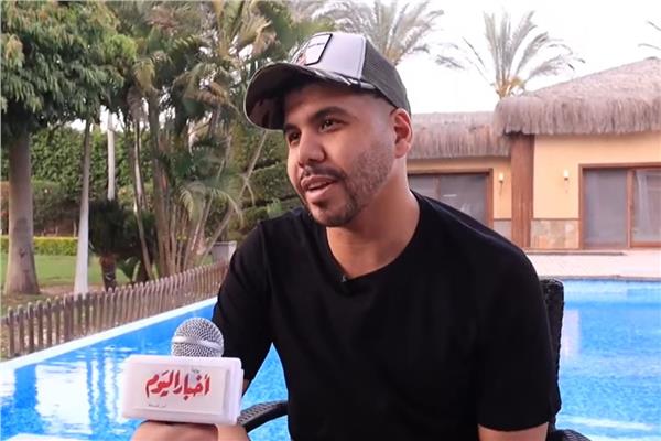  الفنان عمر كمال