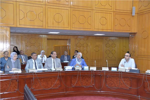 اجتماعًا موسعًا لنائب محافظ الإسماعيلية