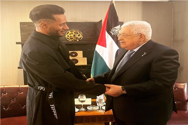 الرئيس الفلسطيني محمود عباس أبو مازن و الفنان محمد رمضان