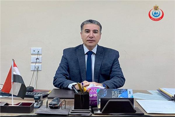  الدكتور مبروك سالم وكيل وزارة الصحة بمطروح