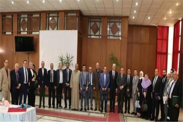 الدكتور أحمد القاصد رئيس جامعة المنوفية