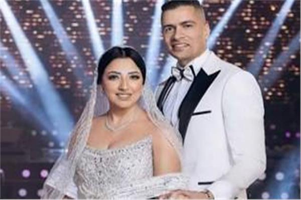 حسن شاكوش وزوجته ريم صادق