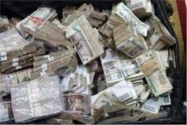  ضبط محاولة تهريب كمية من النقد المصري
