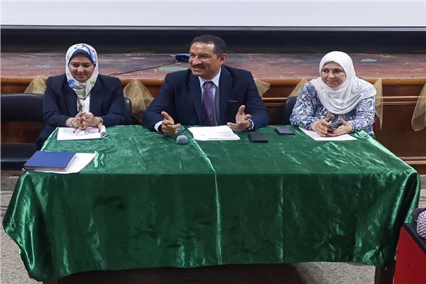 أشرف سلومة وكيل وزارة التربية والتعليم بالجيزة