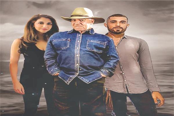 الدكتور زاهى حواس يتوسط وودسايد بطل الفيلم وكاثرين مارتينز