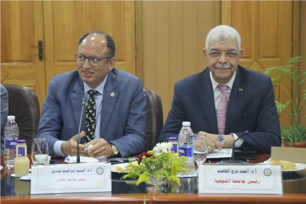 الدكتور أحمد القاصد رئيس جامعة المنوفية
