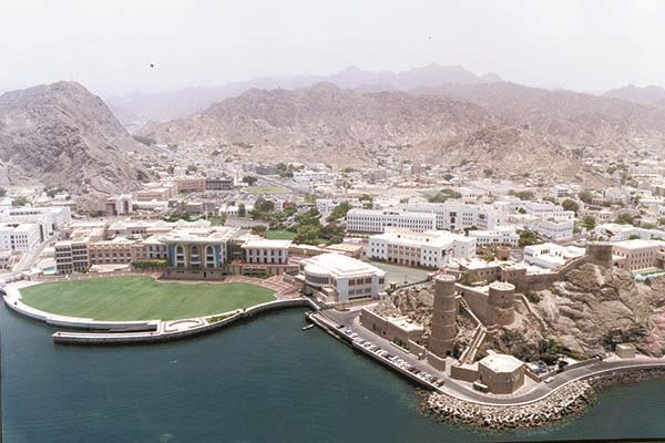 جانب من المشروعات العُمانية