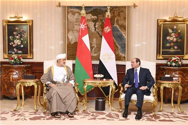 السلطان هيثم بن طارق والرئيس السيسي