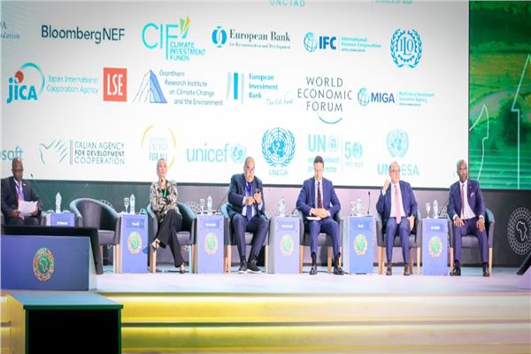 فعاليات إحدى جلسات دورة مجموعة بنك التنمية الأفريقي التي تستضيفها مصر